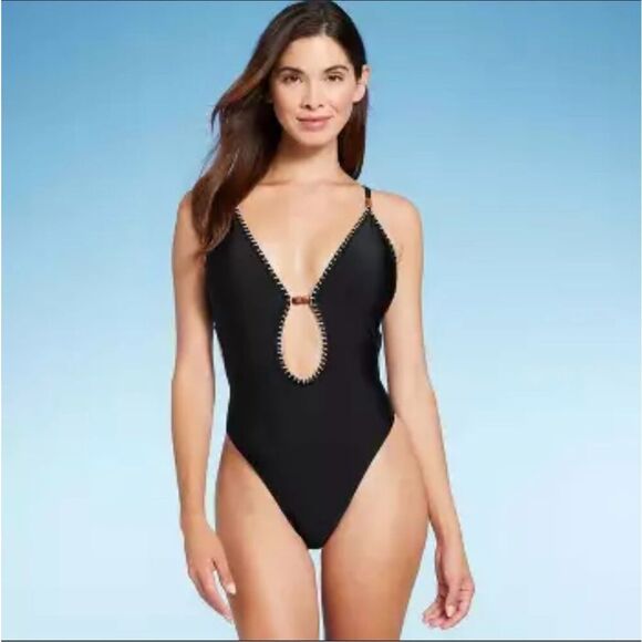 Shade and Shore Black Plunge One Piece Swimsuit Size Medium New - Picture 1 of 4